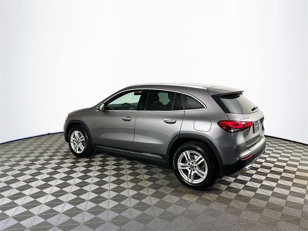 2022 Mercedes Benz GLA 250 4MATIC photo 4