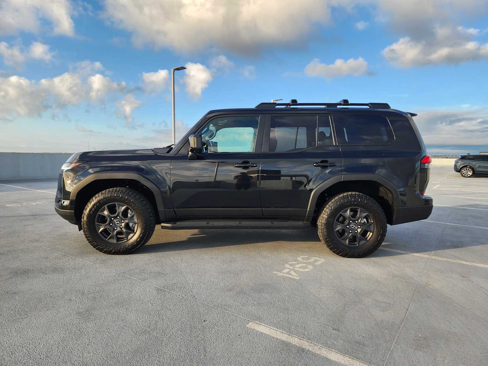 2024 Lexus GX 550 Overtrail photo 4