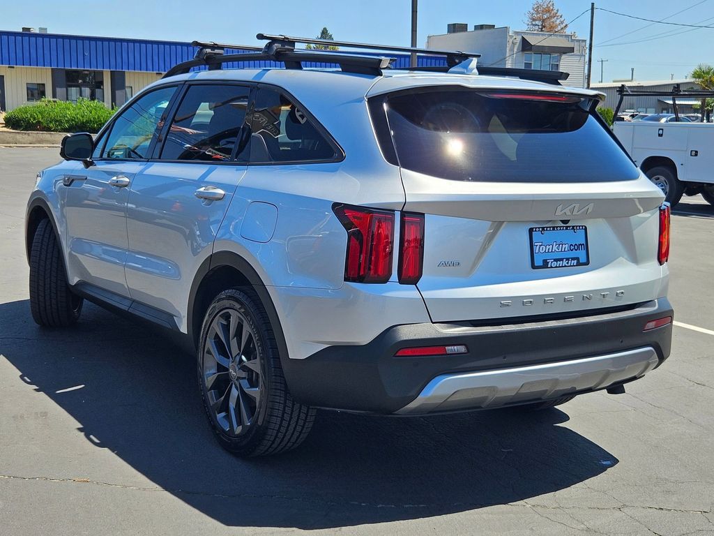2022 Kia Sorento X-Line SX Prestige photo 2