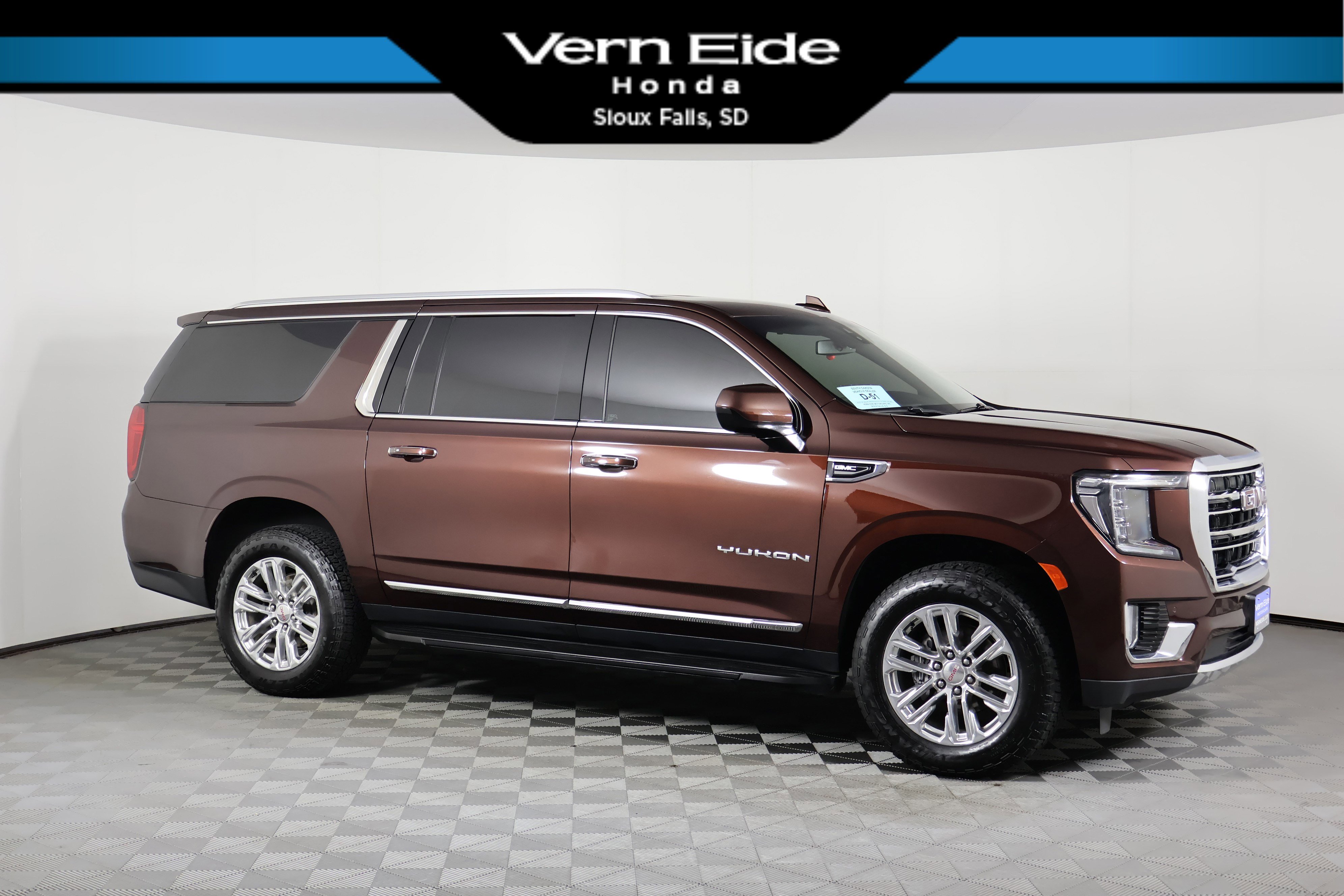 2022 GMC Yukon XL SLT's photo