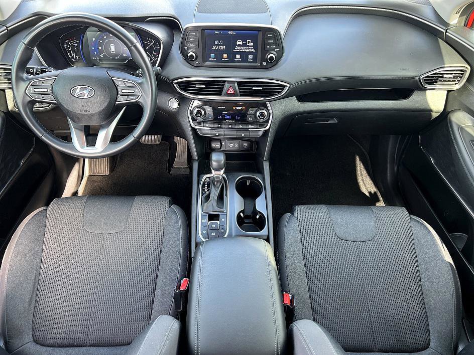 2020 Hyundai Santa Fe SEL photo 16