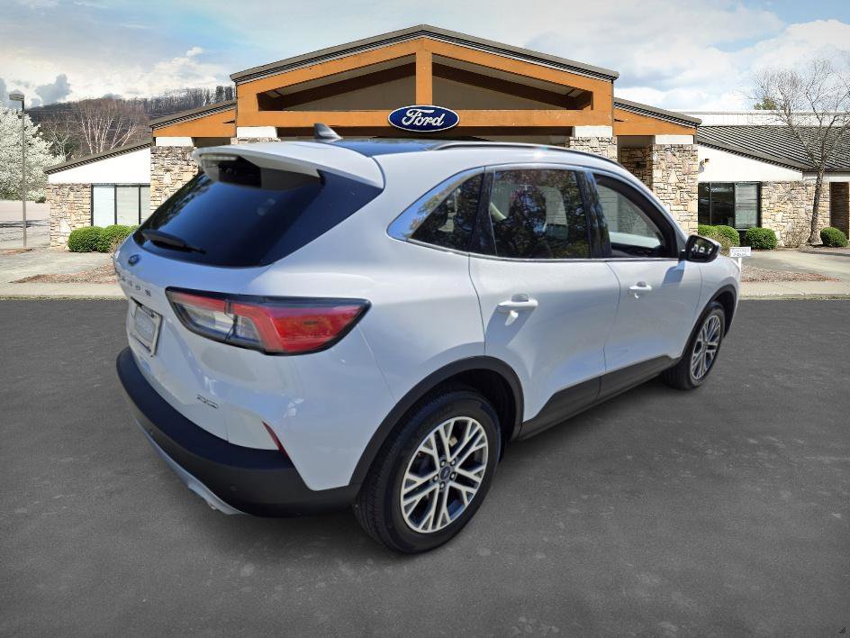 2022 Ford Escape SEL photo 3