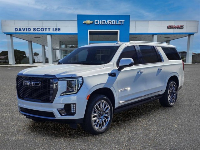 2023 GMC Yukon XL Denali Ultimate's photo