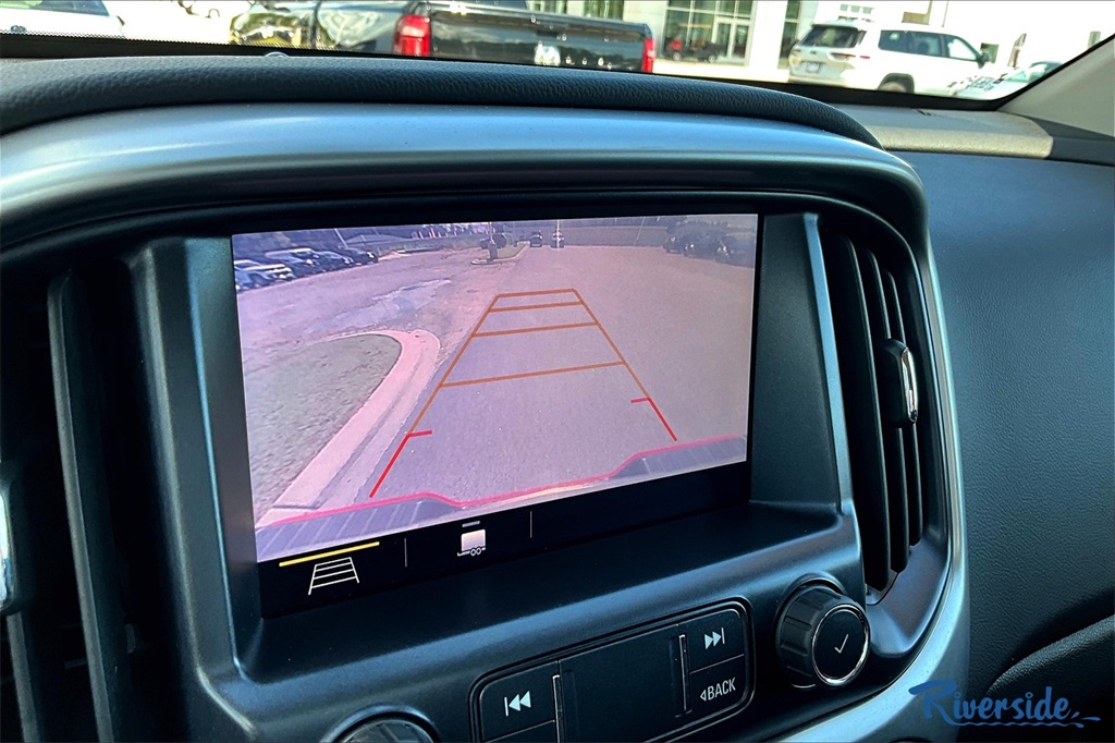2019 Chevrolet Colorado LT photo 14