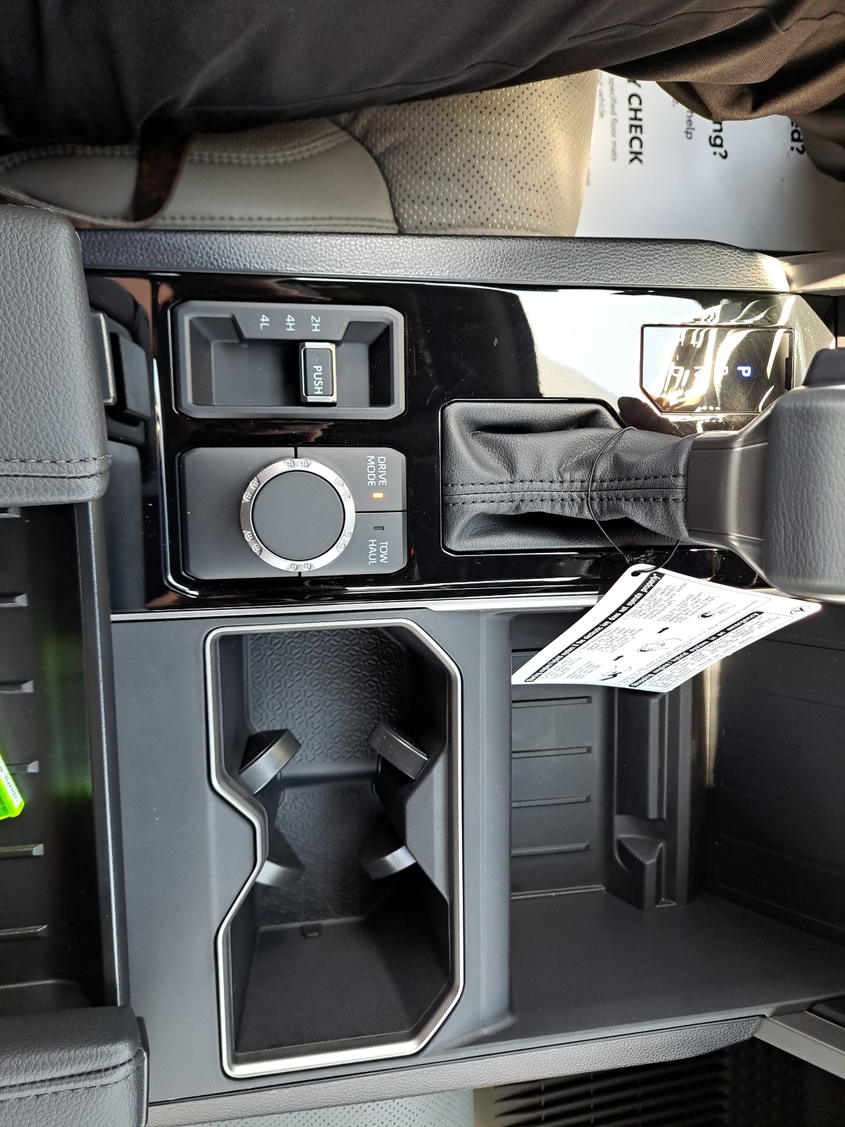 2025 Toyota Tundra SR5 CrewMax photo 36