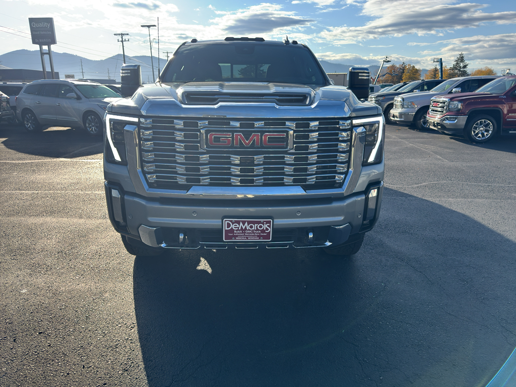 2024 Gmc Sierra HD Denali photo 2