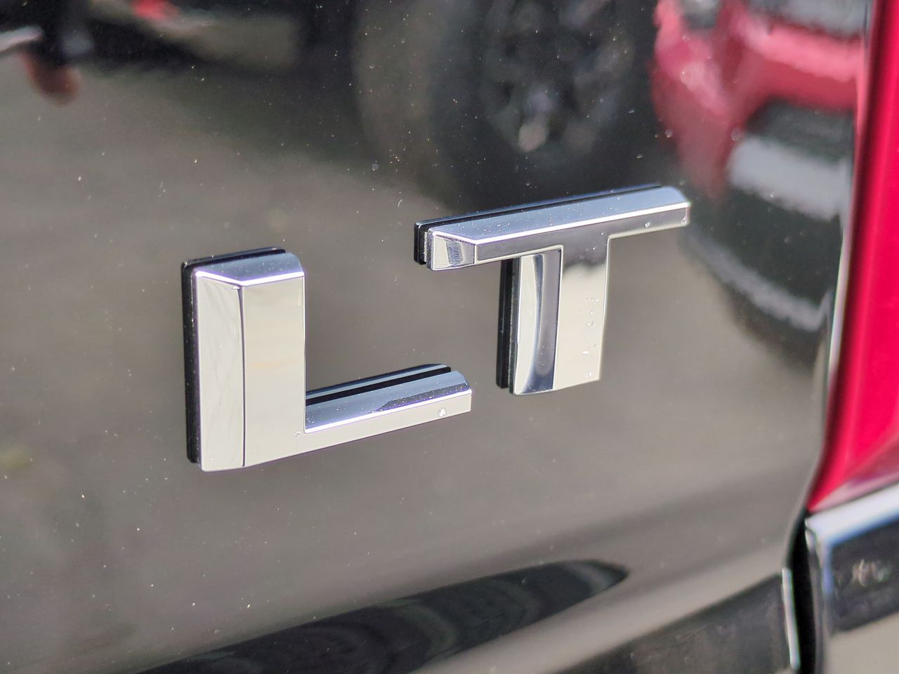 2025 Chevrolet Silverado 1500 LT photo 31