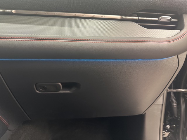 2025 Ford Explorer ST photo 29