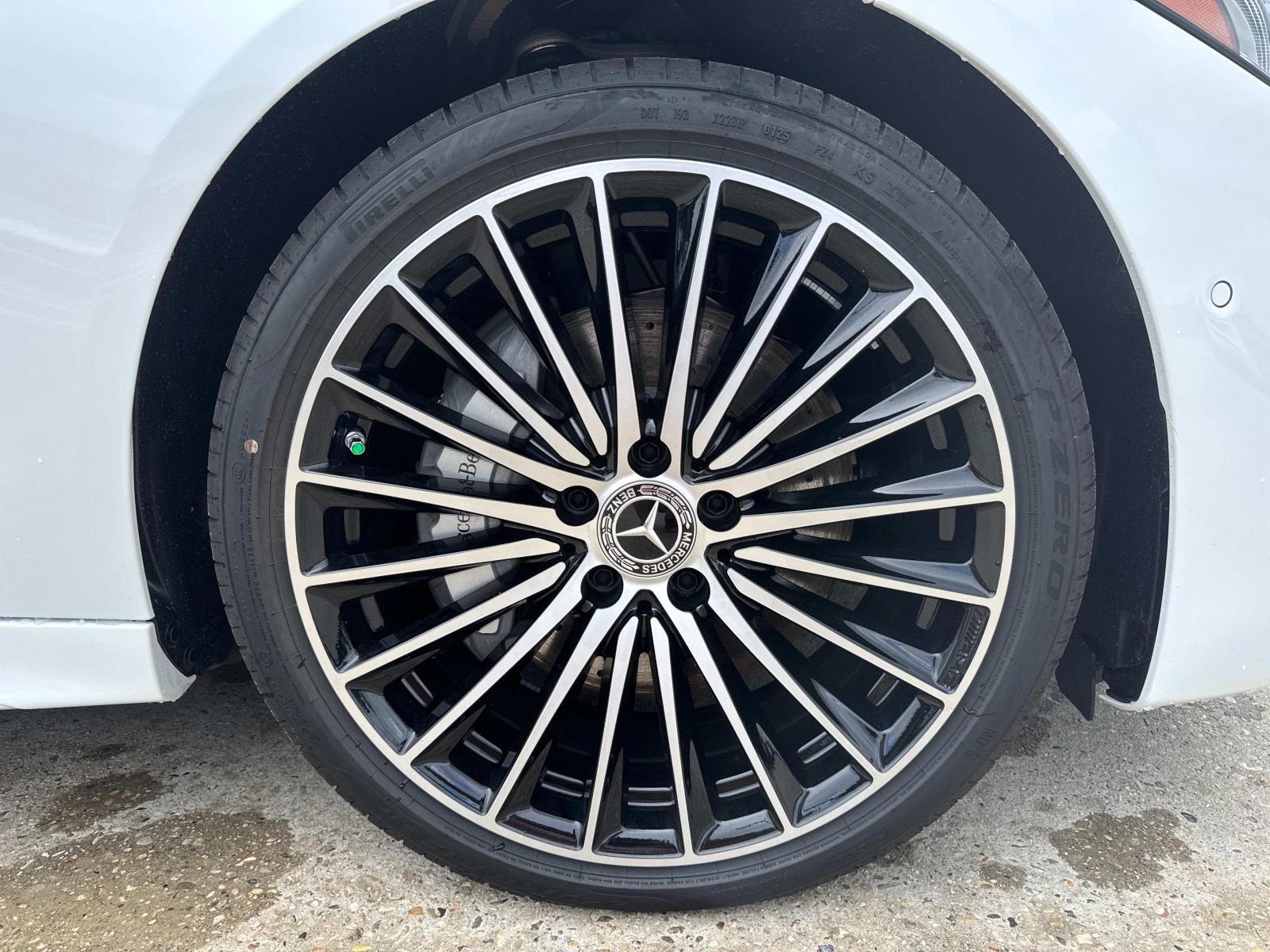 2025 Mercedes Benz C 300 photo 3