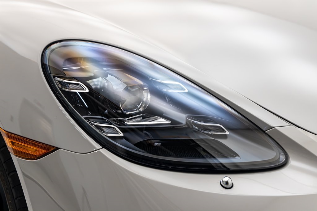 2024 Porsche Cayman Base photo 12