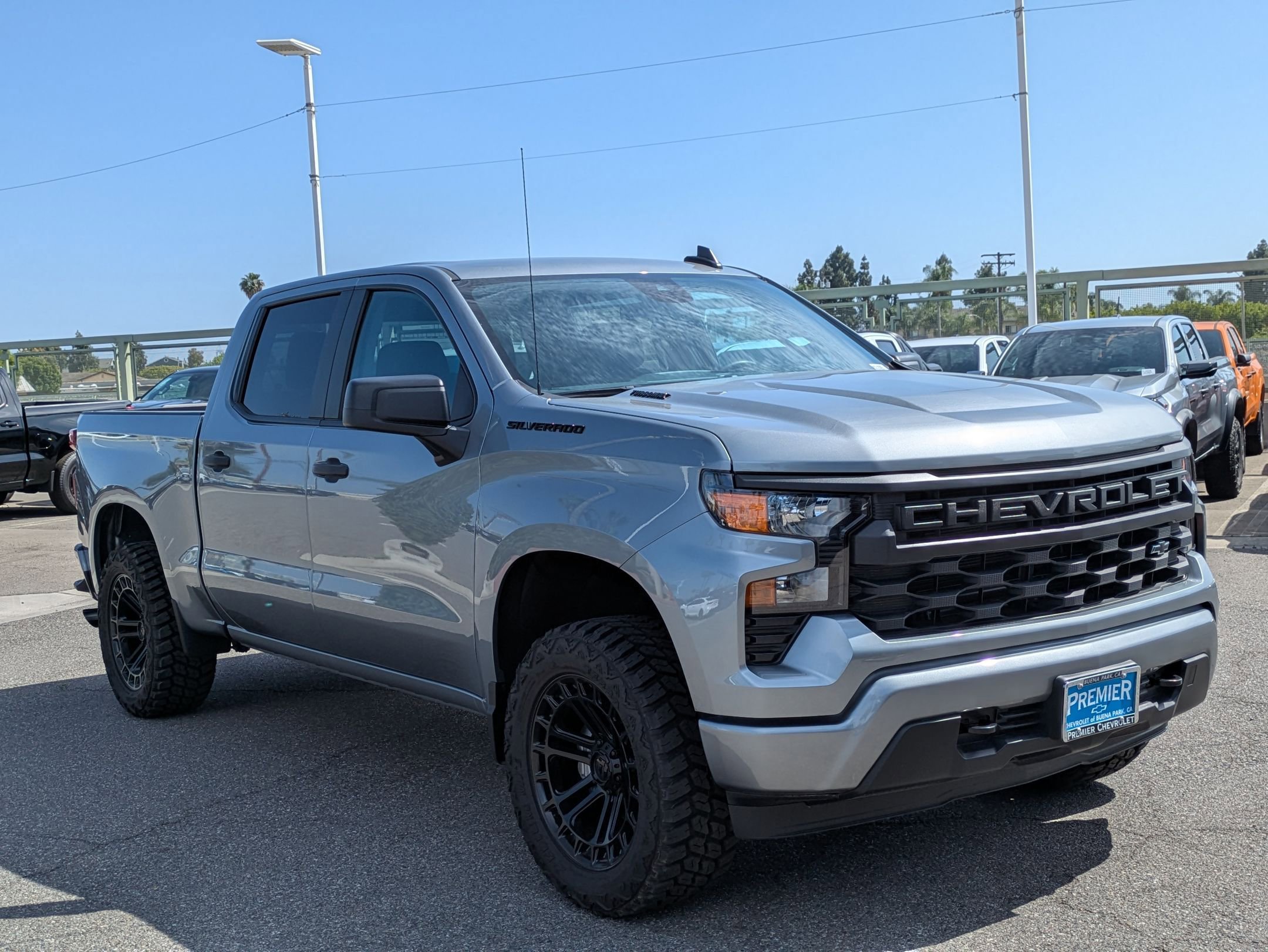 2025 Chevrolet Silverado 1500 Custom photo 7