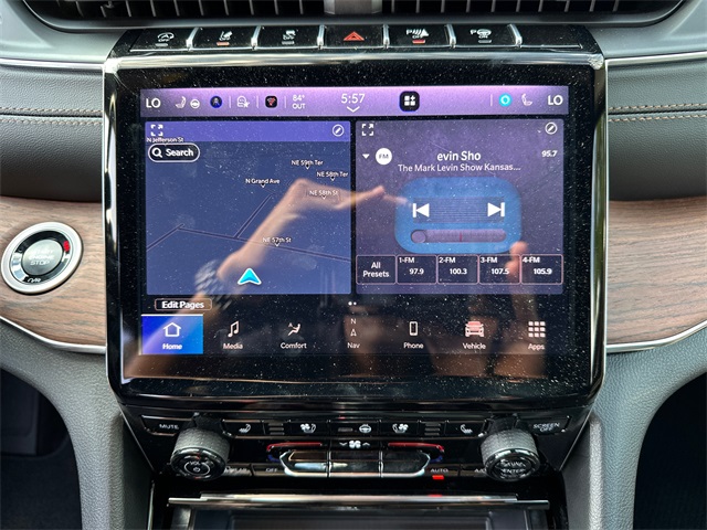2025 Jeep Grand Cherokee Summit photo 23