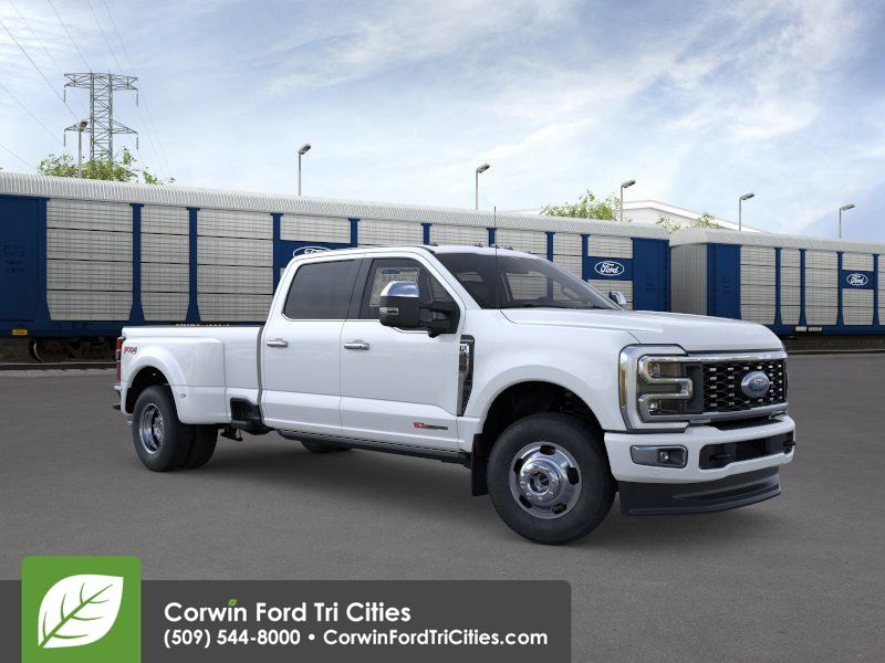 2026 Ford F-350 Super Duty Platinum's photo