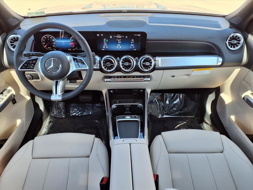 2026 Mercedes Benz GLB 250 photo 4