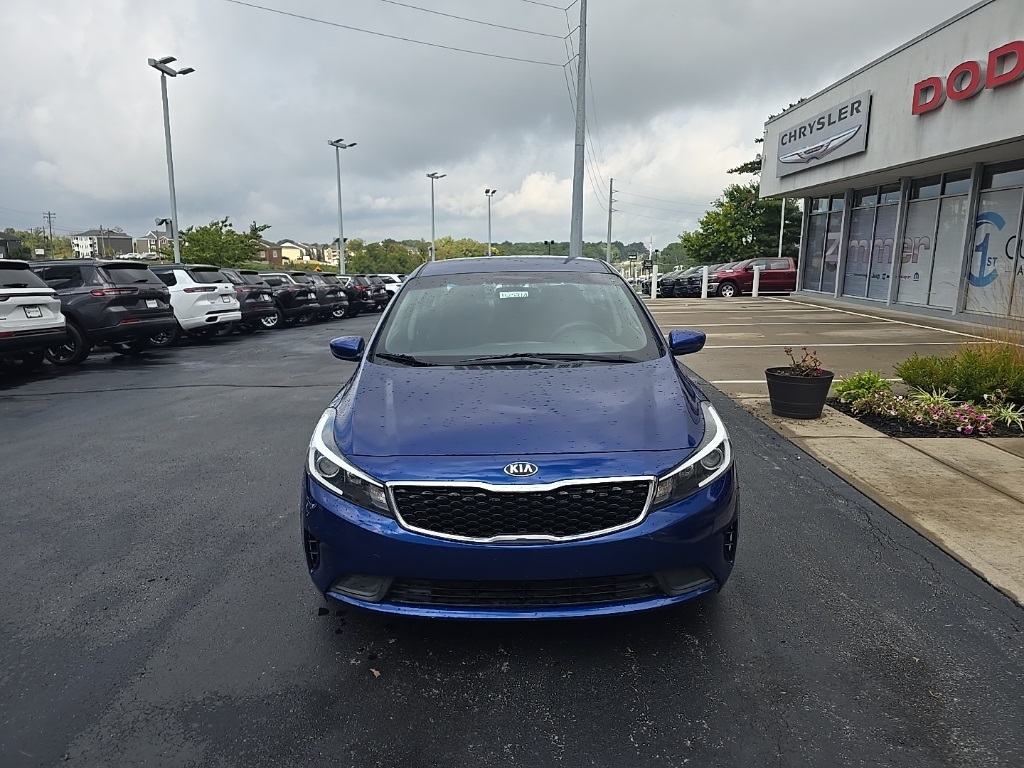 2017 Kia Forte LX Base photo 2