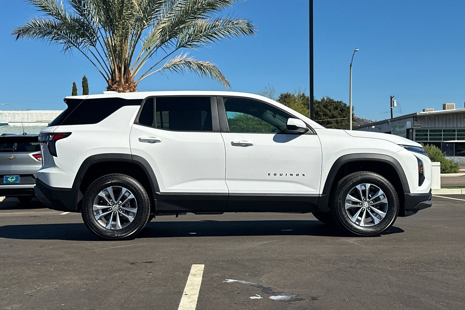 2026 Chevrolet Equinox LT photo 3