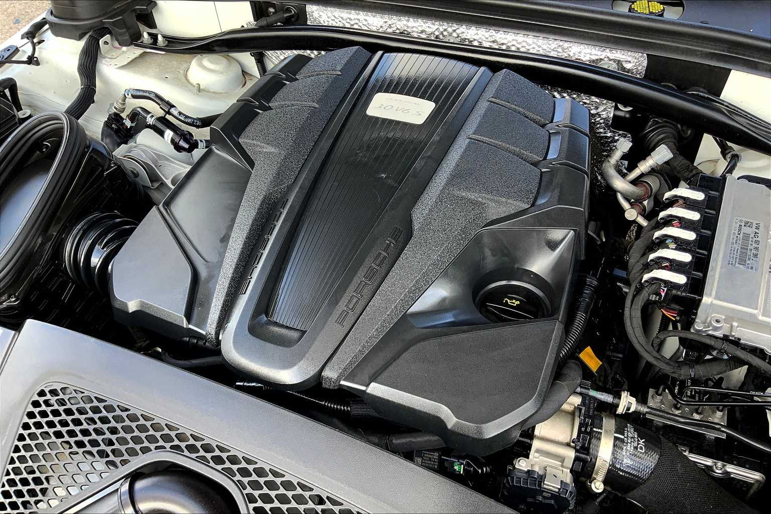 2020 Porsche Macan S photo 32