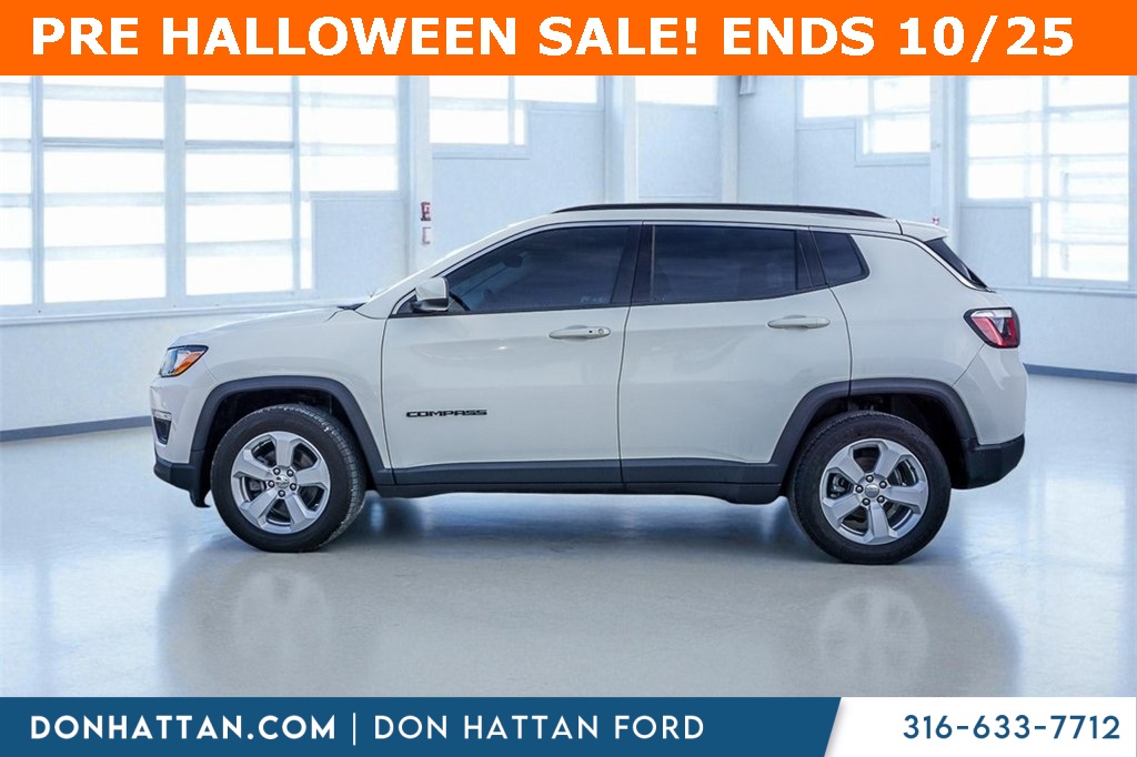 Used 2018 Jeep Compass Latitude with VIN 3C4NJCBB9JT286616 for sale in Augusta, KS