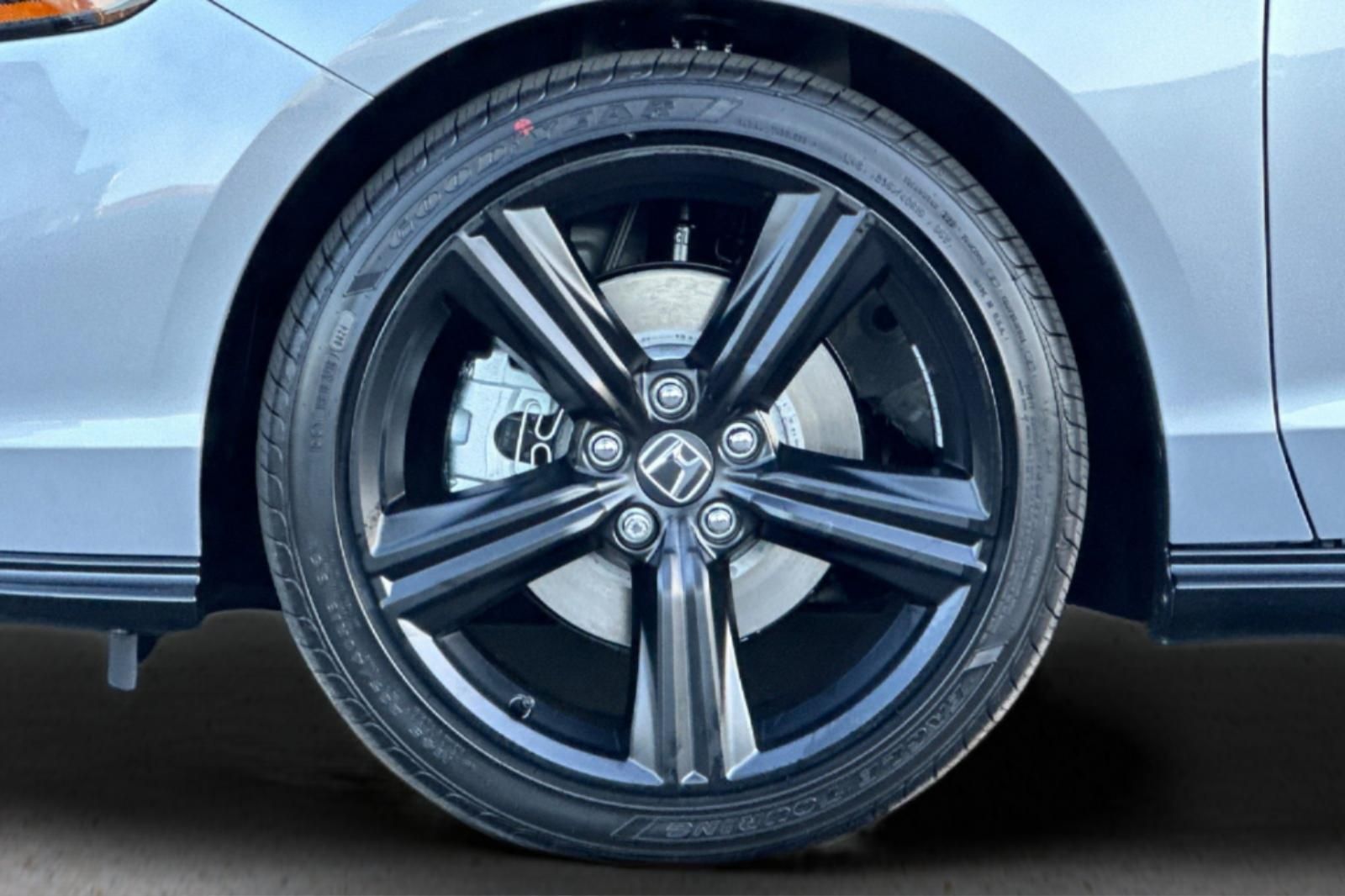 2025 Honda Accord Hybrid Sport-L photo 29