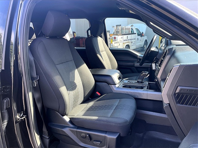 2020 Ford F-150 XLT photo 7