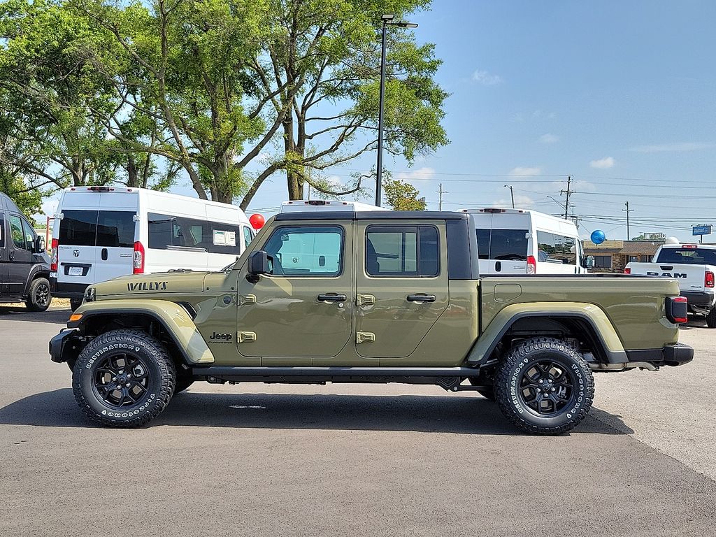 2025 Jeep Gladiator Sport photo 3