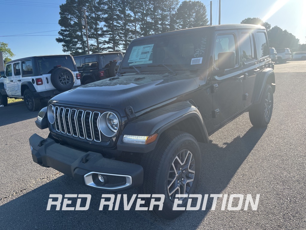 2025 Jeep Wrangler 4-Door Sahara's photo