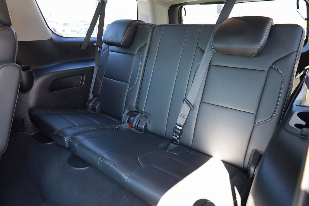 2019 Chevrolet Suburban LT photo 19