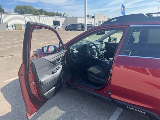 2021 Subaru Outback Premium photo 3