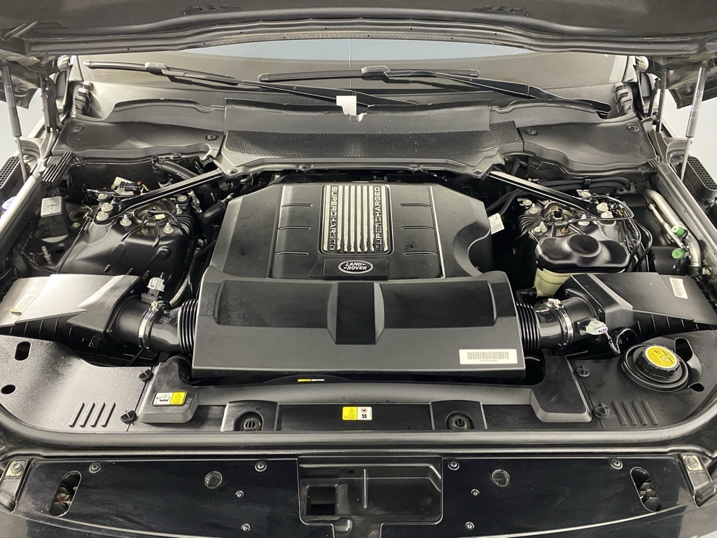 2020 Land Rover Range Rover HSE photo 33