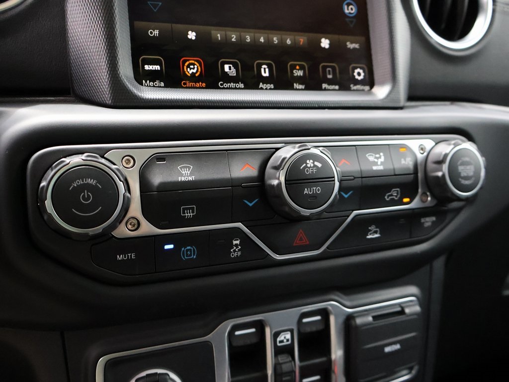 2023 Jeep Wrangler Sahara 4xe photo 33