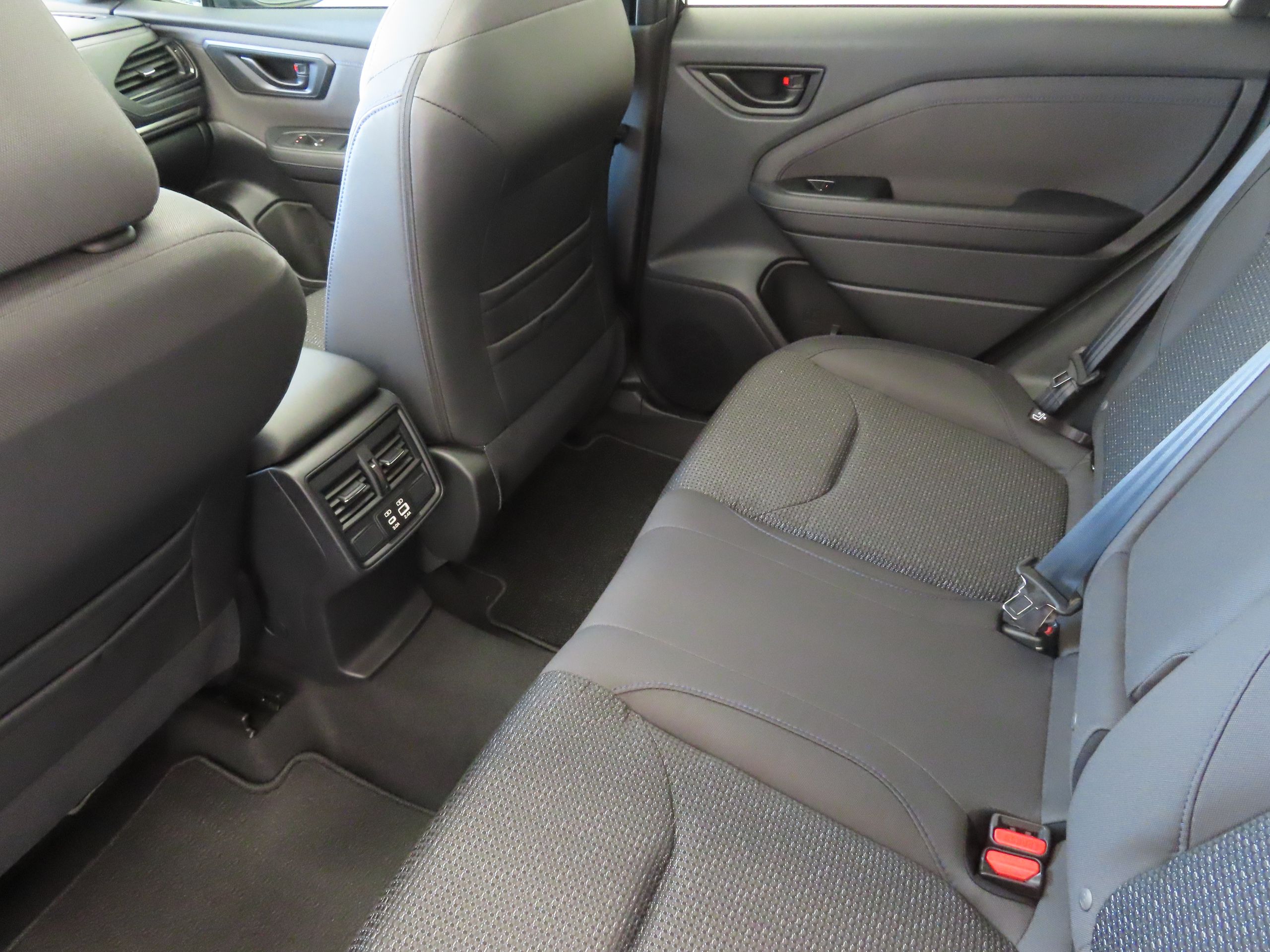 2025 Subaru Forester Premium Base photo 20