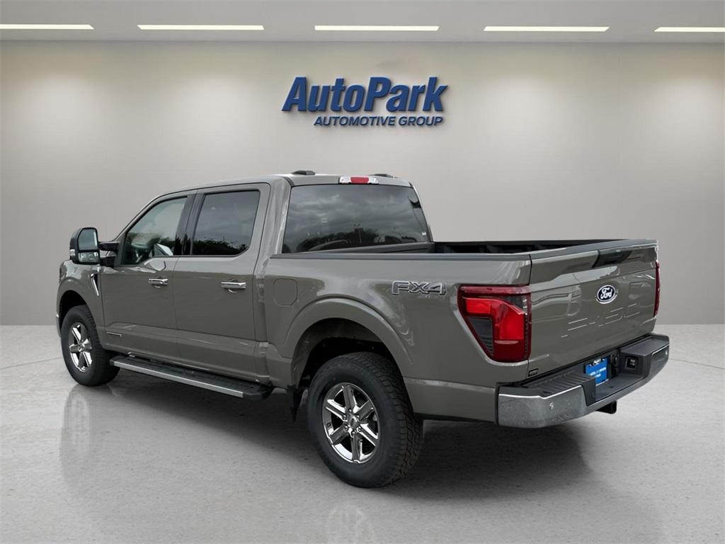 2025 Ford F-150 XLT photo 5