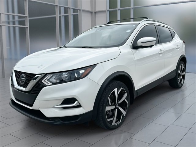 2021 Nissan Rogue Sport SL's photo