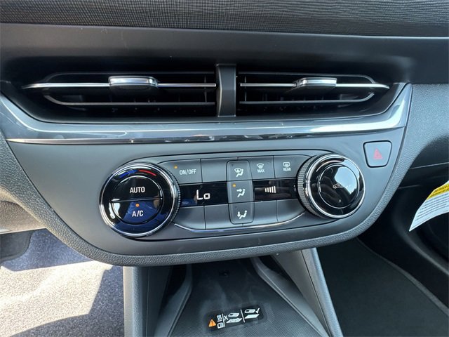2025 Buick Envista Preferred photo 18