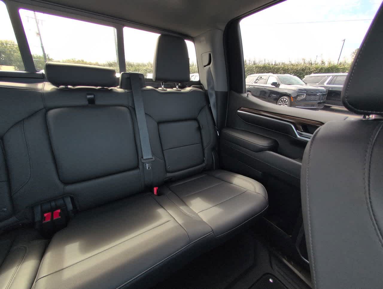 2022 Chevrolet Silverado 1500 RST photo 6