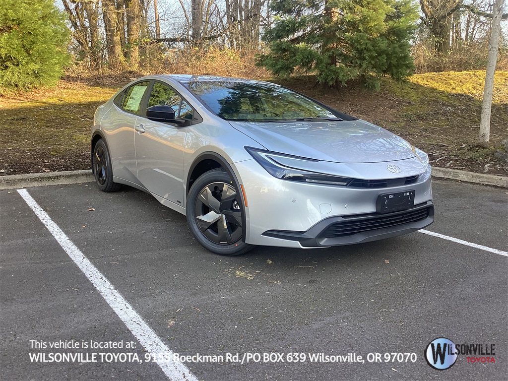 2026 Toyota Prius LE's photo