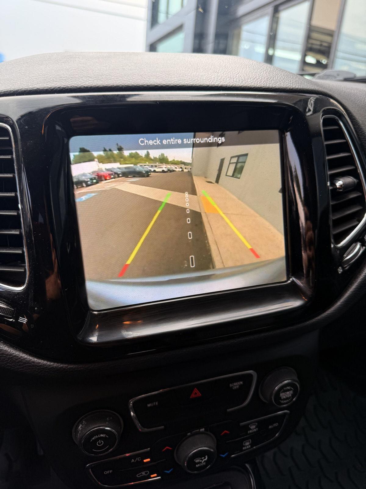 2020 Jeep Compass Limited photo 8