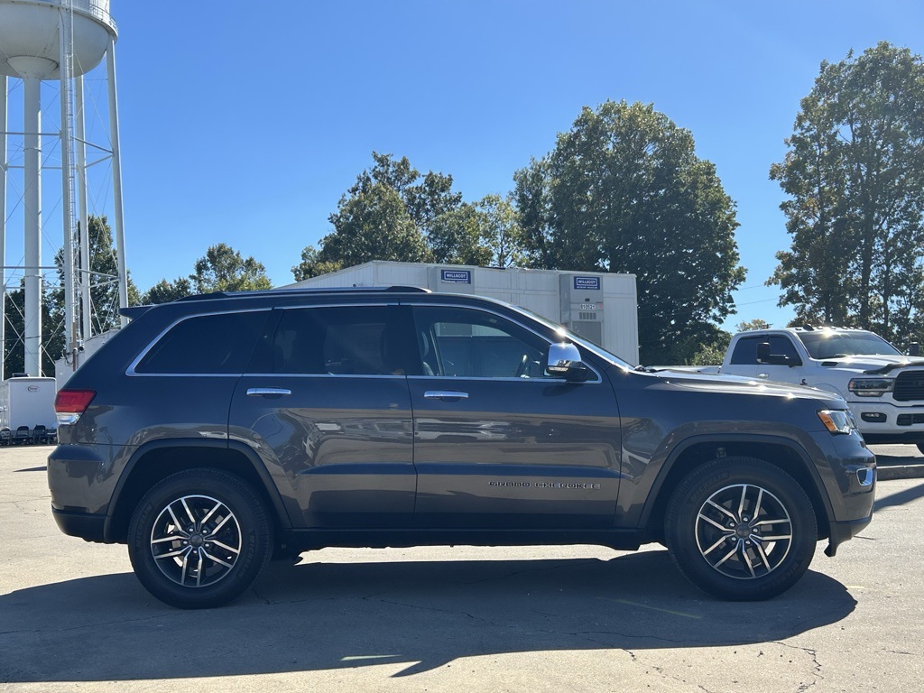 2019 Jeep Grand Cherokee Limited photo 3