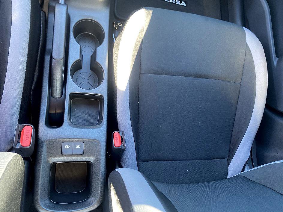2025 Nissan Versa S photo 15