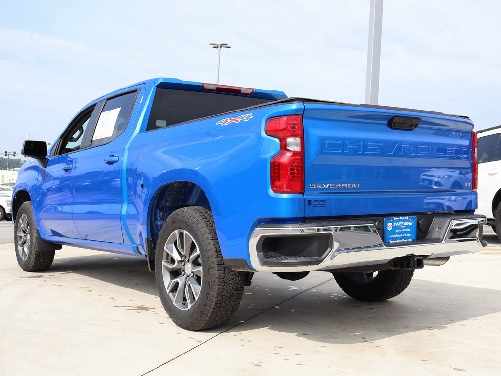 2025 Chevrolet Silverado 1500 LT photo 3