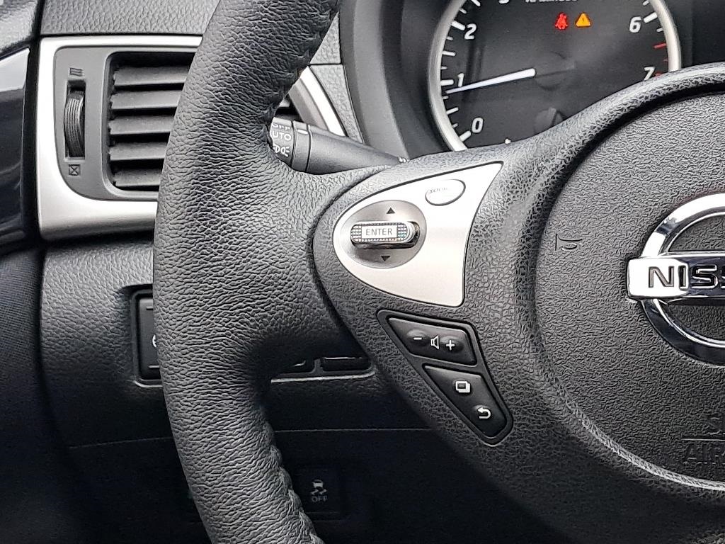 2017 Nissan Sentra photo 13