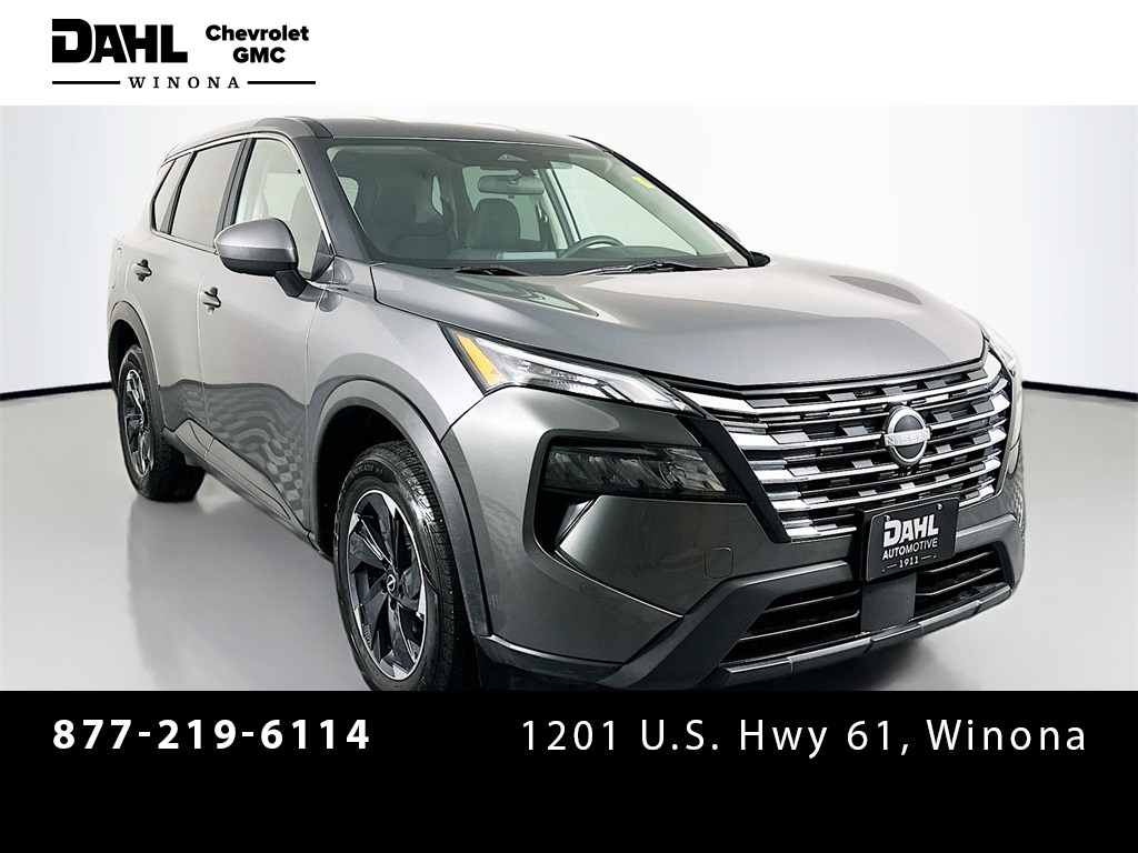 2024 Nissan Rogue SV's photo