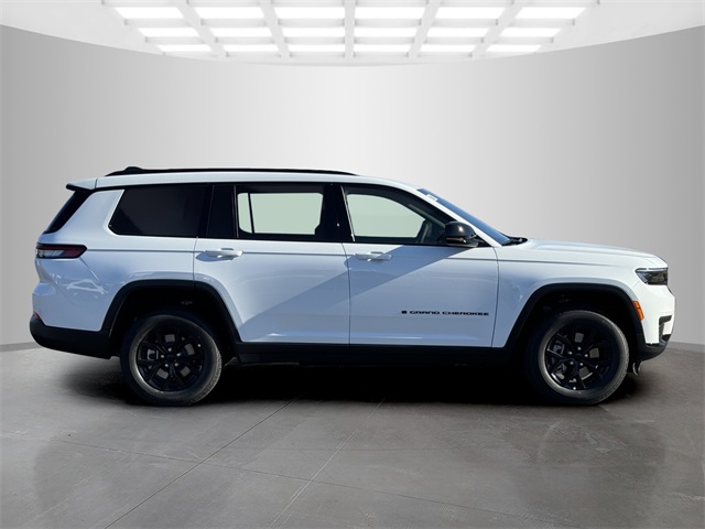 2025 Jeep Grand Cherokee Altitude X photo 4