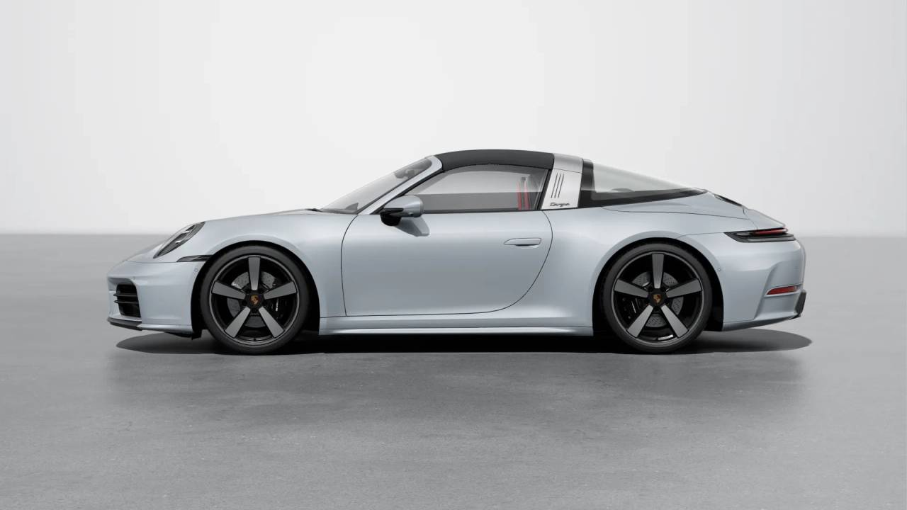 2026 Porsche 911 Targa 4S photo 2