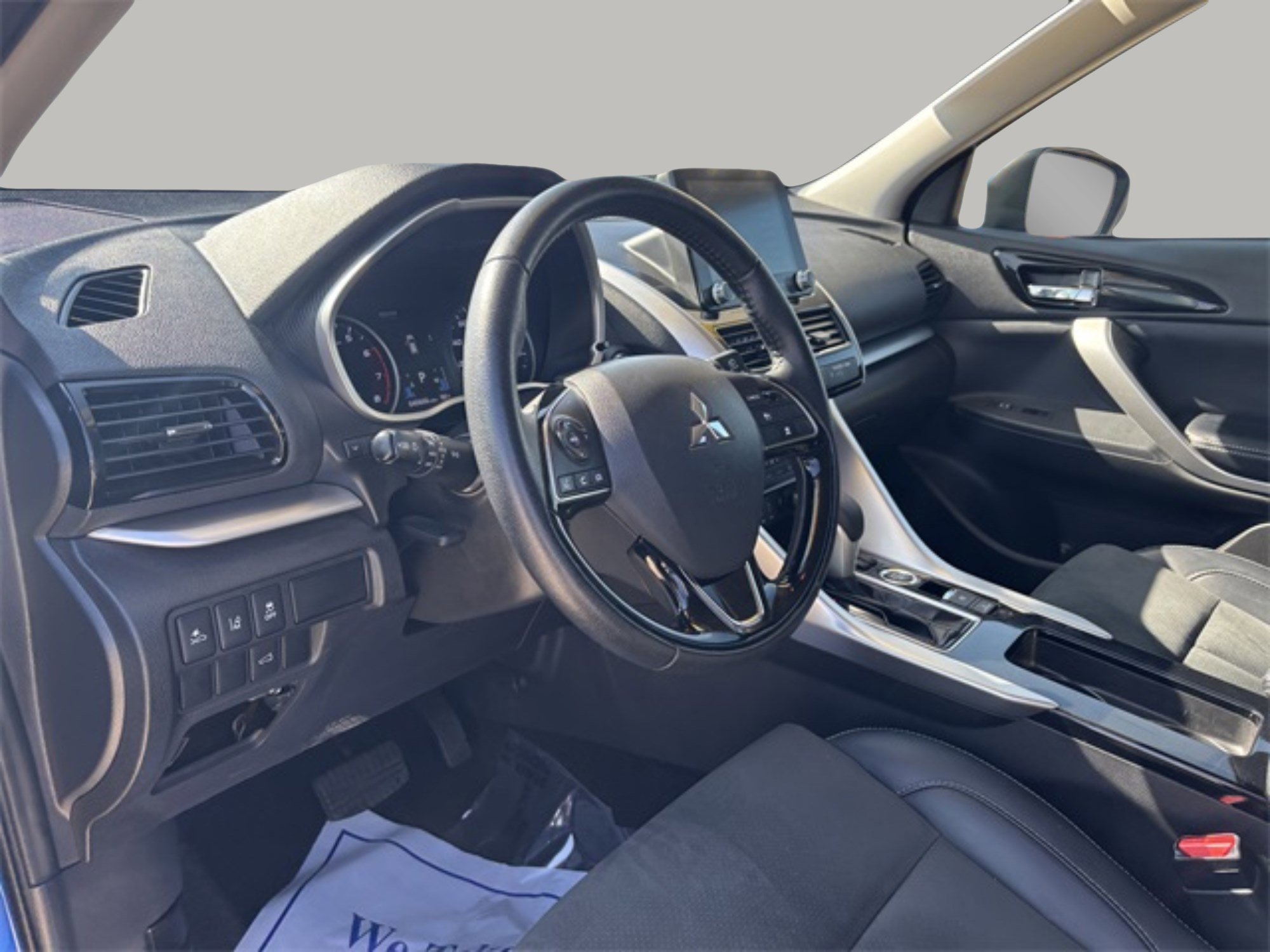 2024 Mitsubishi Eclipse Cross SE photo 15