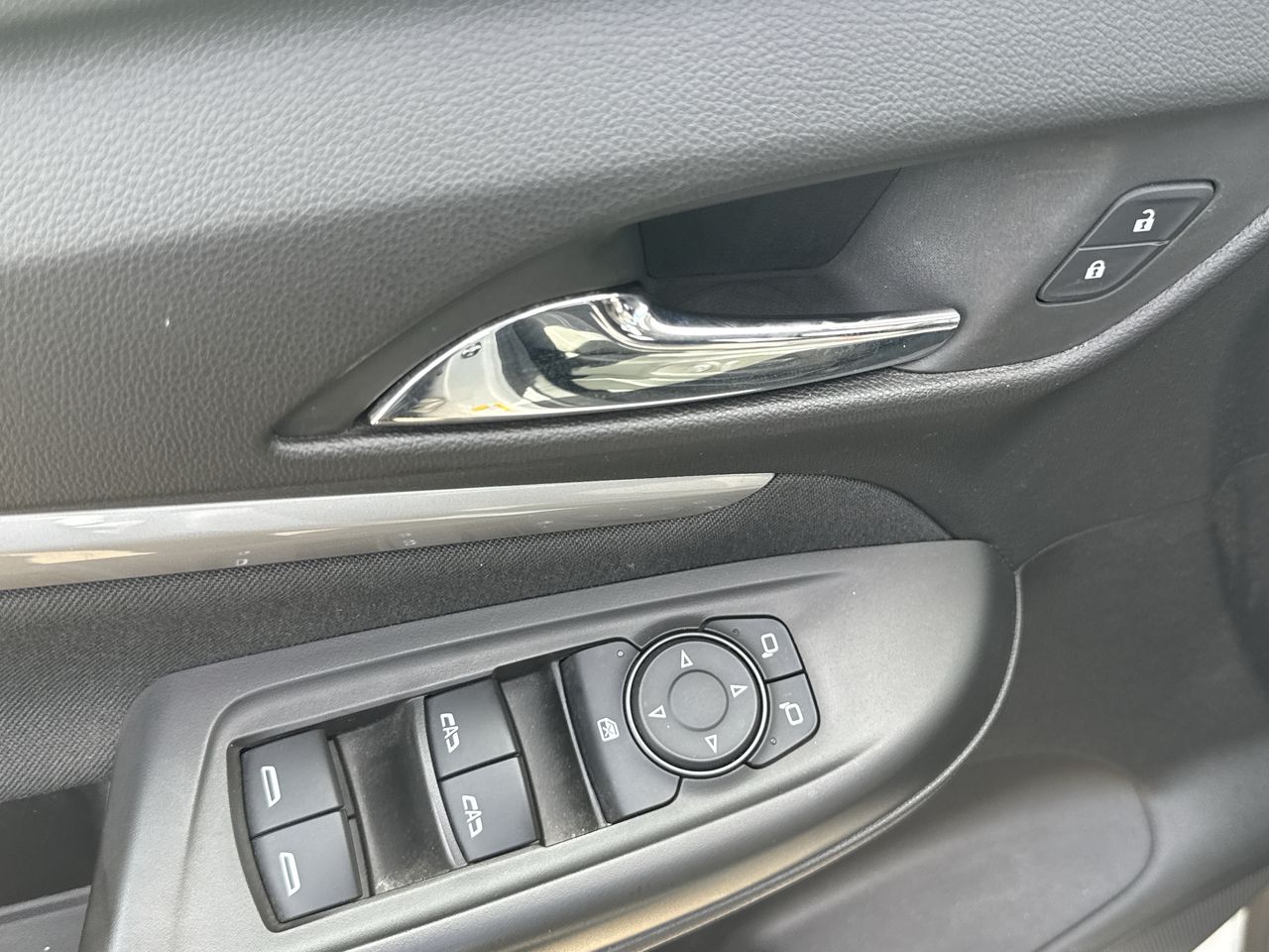 2022 Chevrolet Bolt EUV photo 12