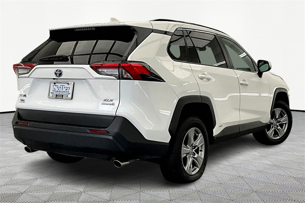 Used 2024 Toyota RAV4 XLE with VIN 2T3RWRFV0RW203430 for sale in Kansas City