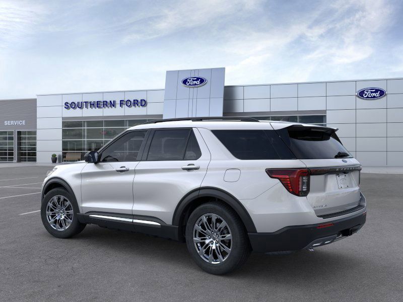 2025 Ford Explorer photo 3