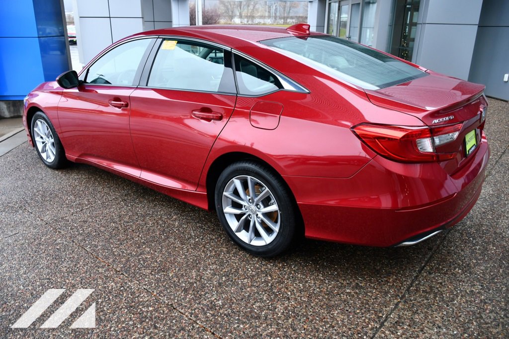 2022 Honda Accord LX photo 4