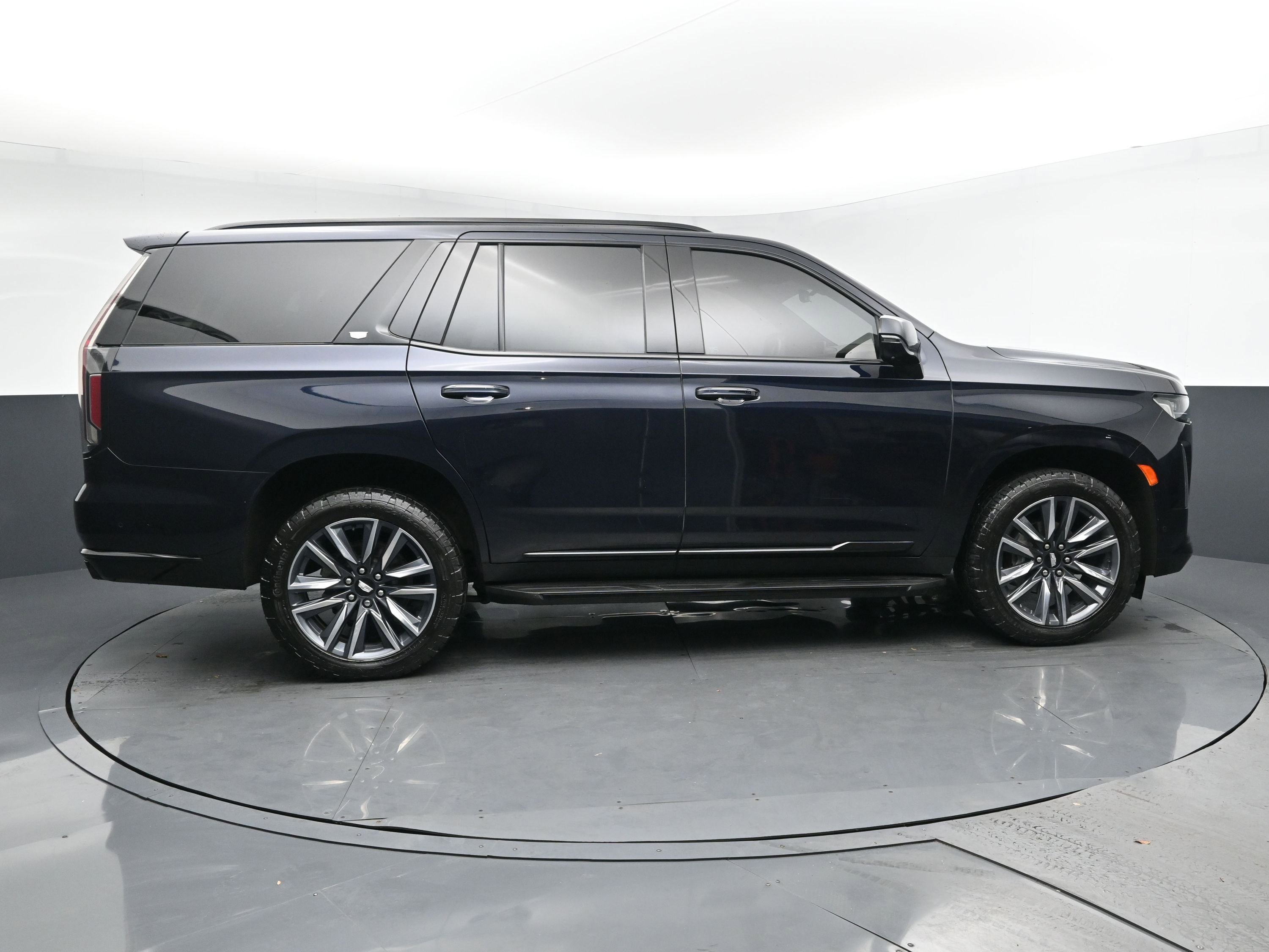 2023 Cadillac Escalade Sport photo 3